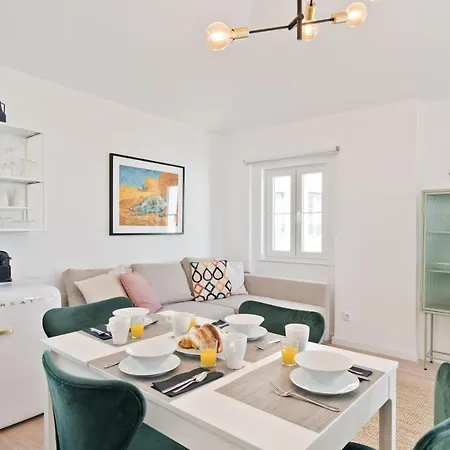 Bmyguest - Alfama 2 Apartman