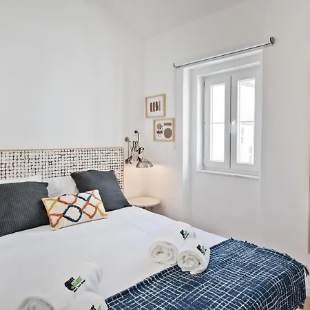 Bmyguest - Alfama 2 Apartman *